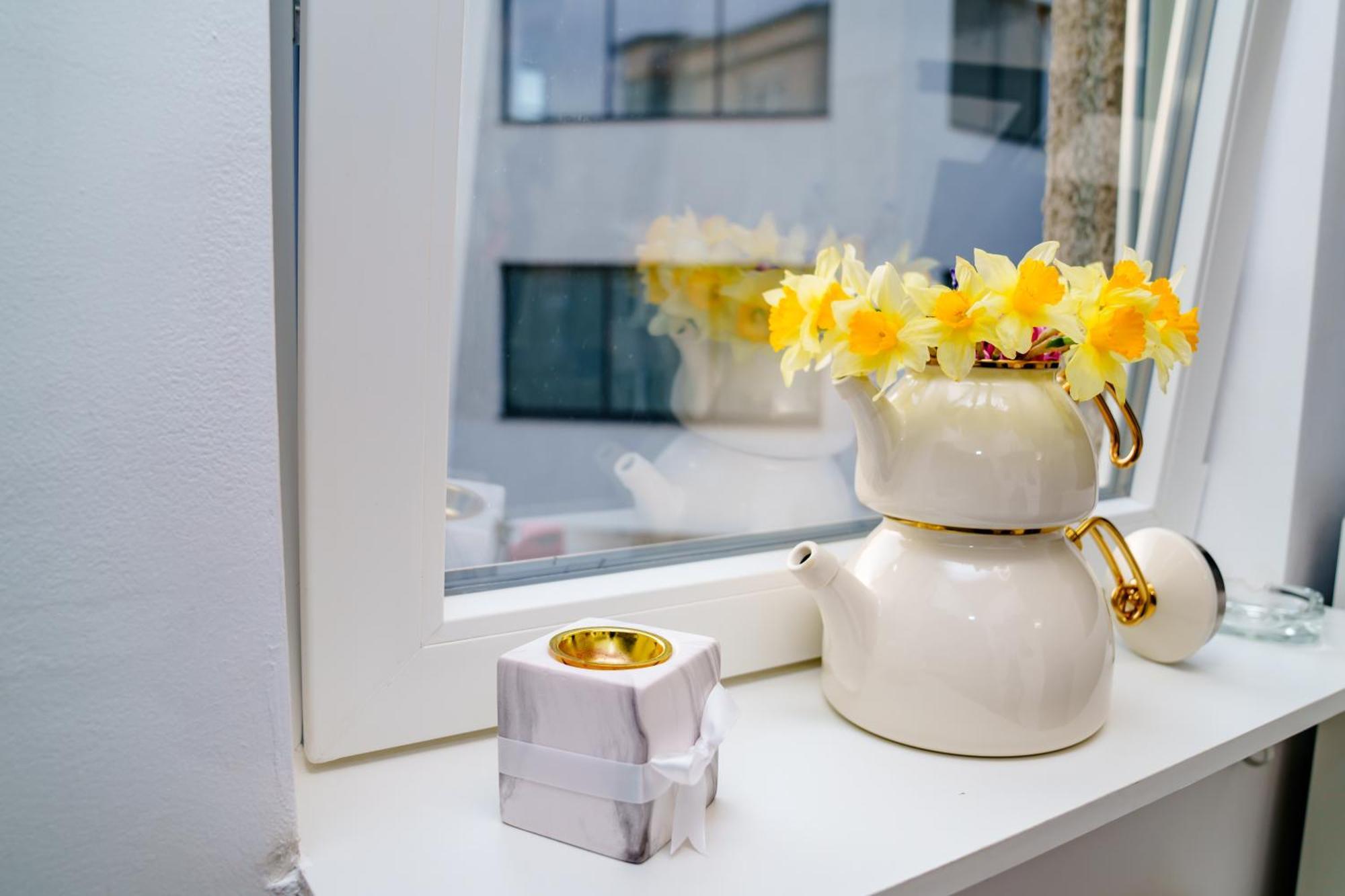 Studio Lounge Apartment ไกรโอวา ภายนอก รูปภาพ